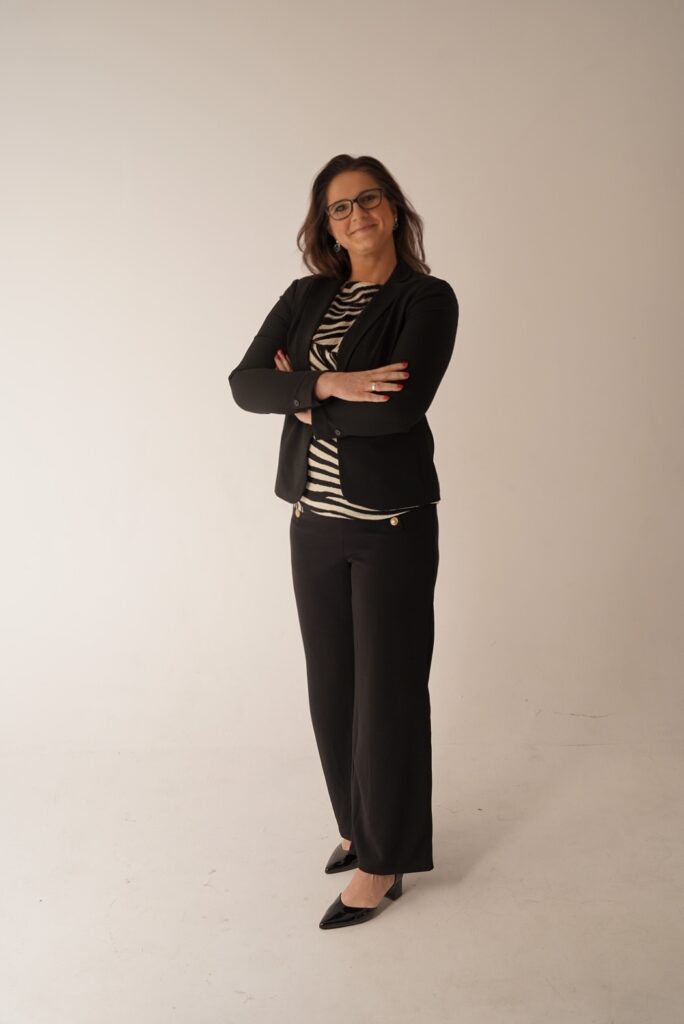 Anna Szymańska-Szlenk: office manager